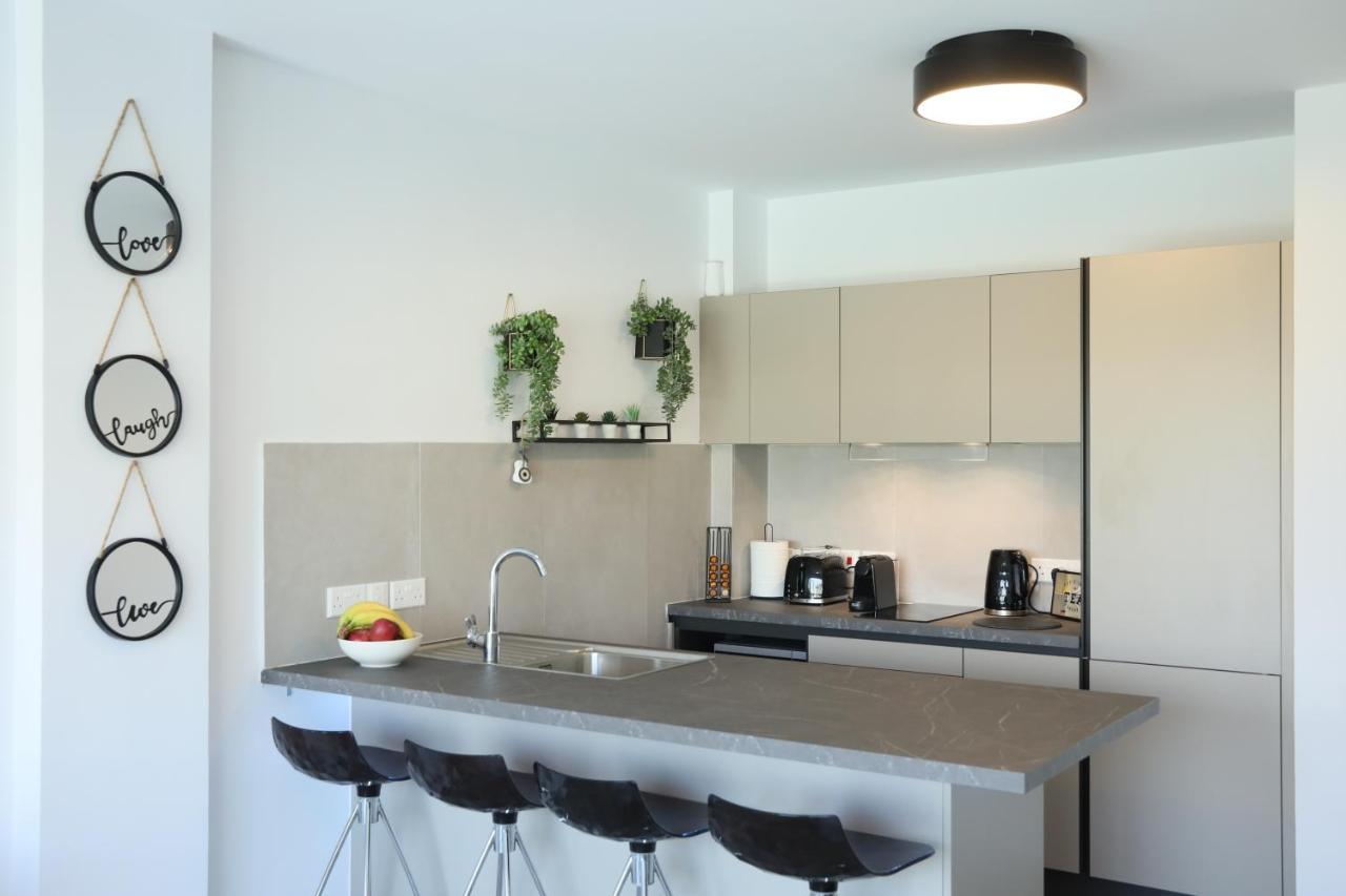 Lovely Cozy One Bedroom Suite With Pool بروتاراس المظهر الخارجي الصورة